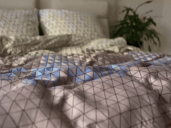 Satyna EXCLUSIVE_62A (4).gif