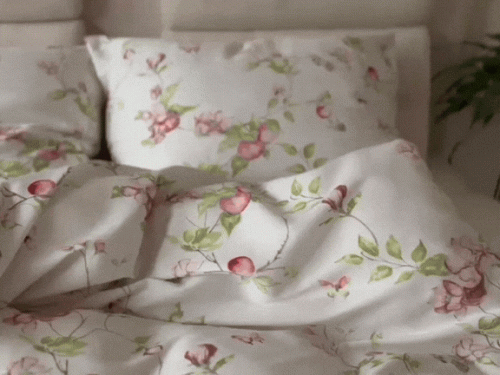 Satyna EXCLUSIVE_58A (4).gif