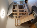łóżko piętrowe domek ze schodami.jpg